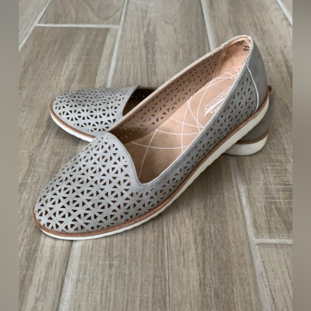 Life Stride Velocity slip-on sandals. Size: 6.5, Color: Grey